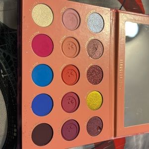 Lunar Beauty Strawberry Dream Palette
